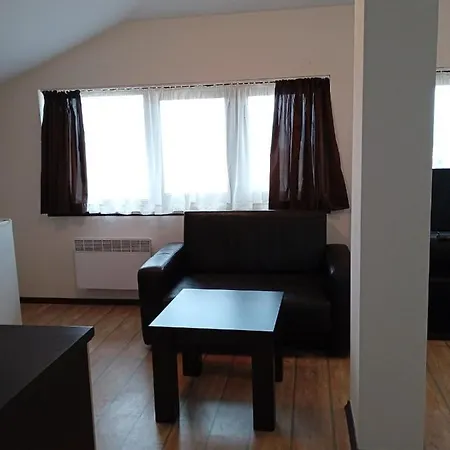 Private In Alpine *